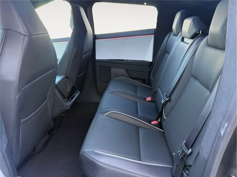 Used 2024 Tesla Cybertruck Cyberbeast AWD/4WD image 13