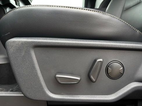 New 2025 Ford Bronco Badlands image 12