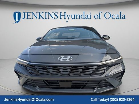 New 2026 Hyundai Elantra SEL Sport Premium FWD image 9