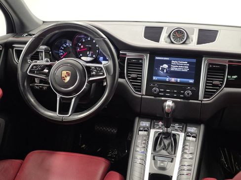 Used 2016 Porsche Macan S AWD/4WD image 17