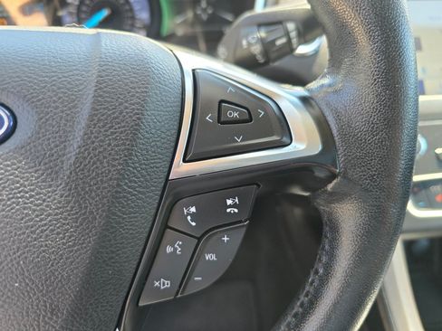 Used 2020 Ford Fusion SEL FWD image 7