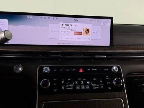 Used 2025 Genesis GV80 3.5T Advanced AWD/4WD image 22