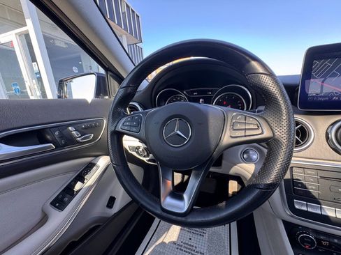 Used 2019 Mercedes-Benz GLA 250 4MATIC image 22