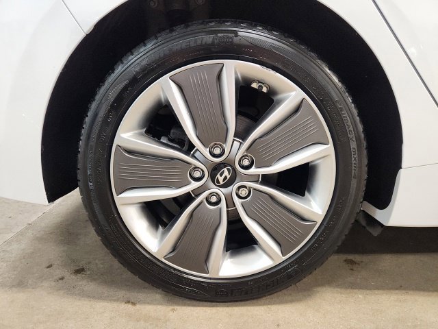 Used 2018 Hyundai Ioniq Limited FWD image 27