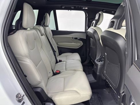 Used 2022 Volvo XC90 T8 R-Design w/ Advanced Package image 45