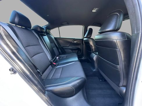 Used 2017 Honda Accord Sport image 83