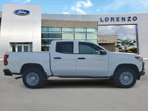 Used 2023 Chevrolet Colorado W/T image 4
