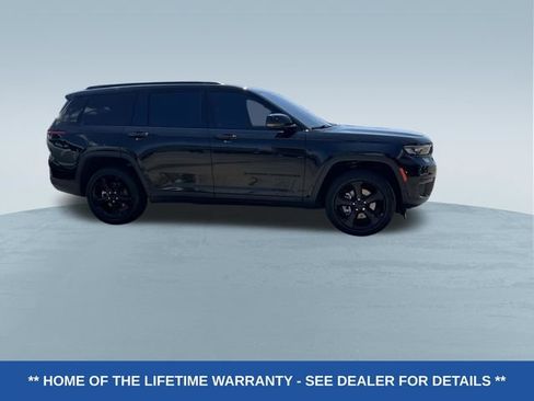 Used 2023 Jeep Grand Cherokee L Laredo AWD/4WD image 2