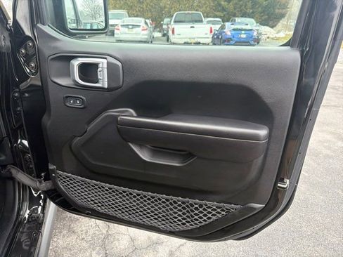 Used 2021 Jeep Wrangler Unlimited Rubicon image 21