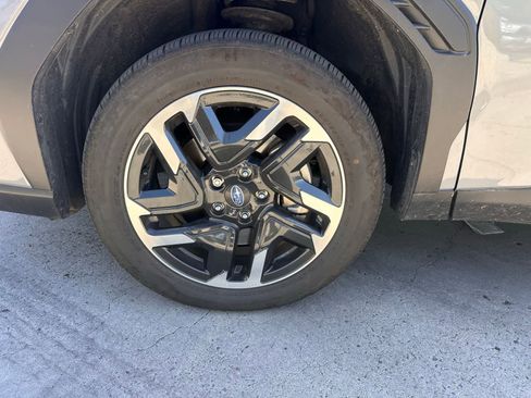 Used 2025 Subaru Forester Premium image 8