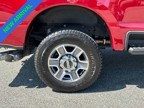 Certified 2025 Ford F250 Lariat w/ Lariat Ultimate Package AWD/4WD image 17