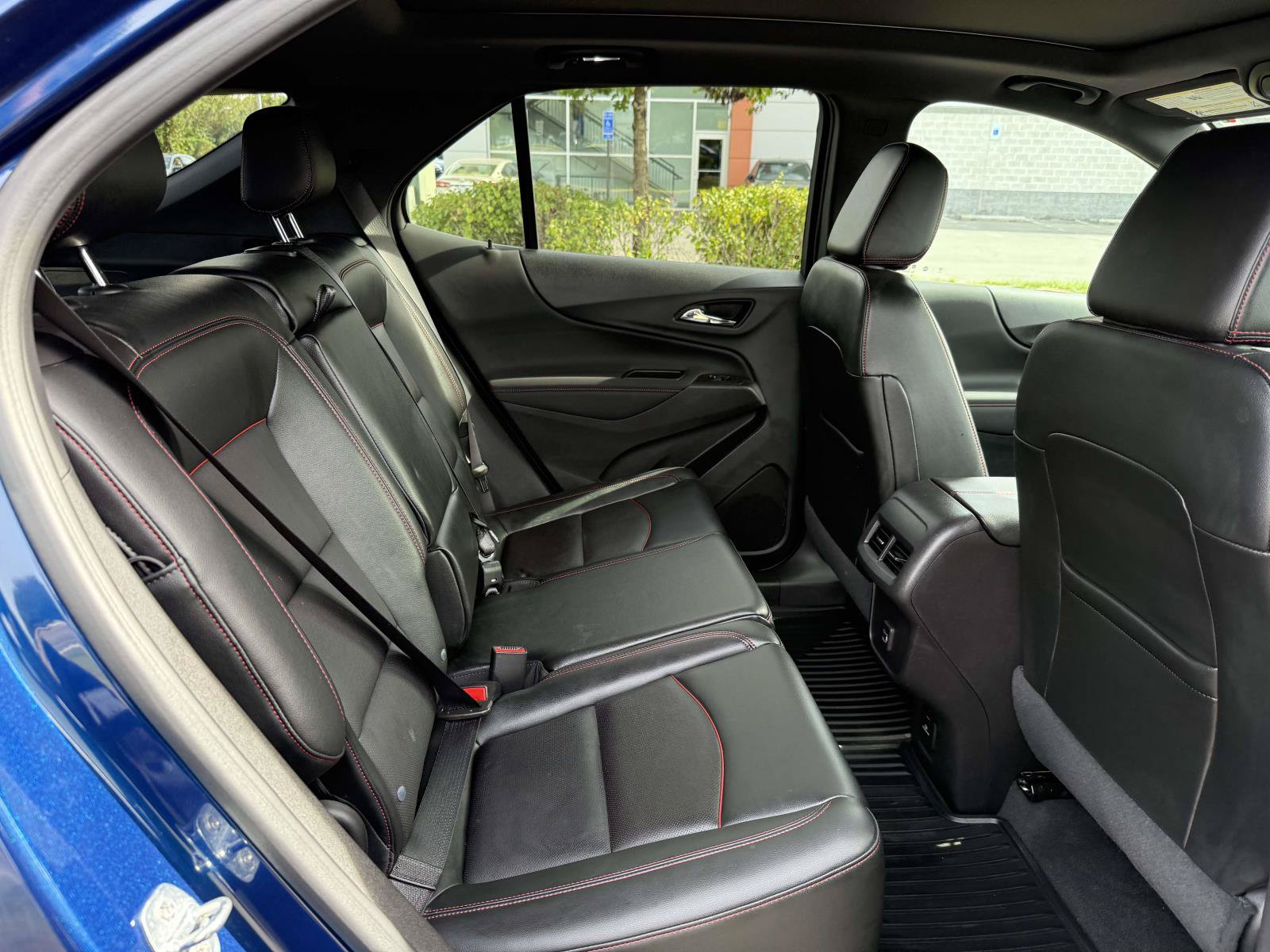 Certified 2023 Chevrolet Equinox RS w/ RS Leather Package AWD/4WD image 15