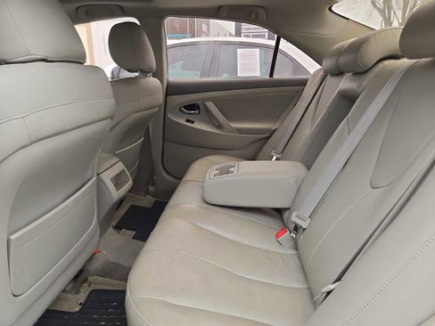 Used 2009 Toyota Camry LE image 5