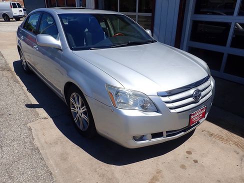 Used 2006 Toyota Avalon Limited FWD image 21