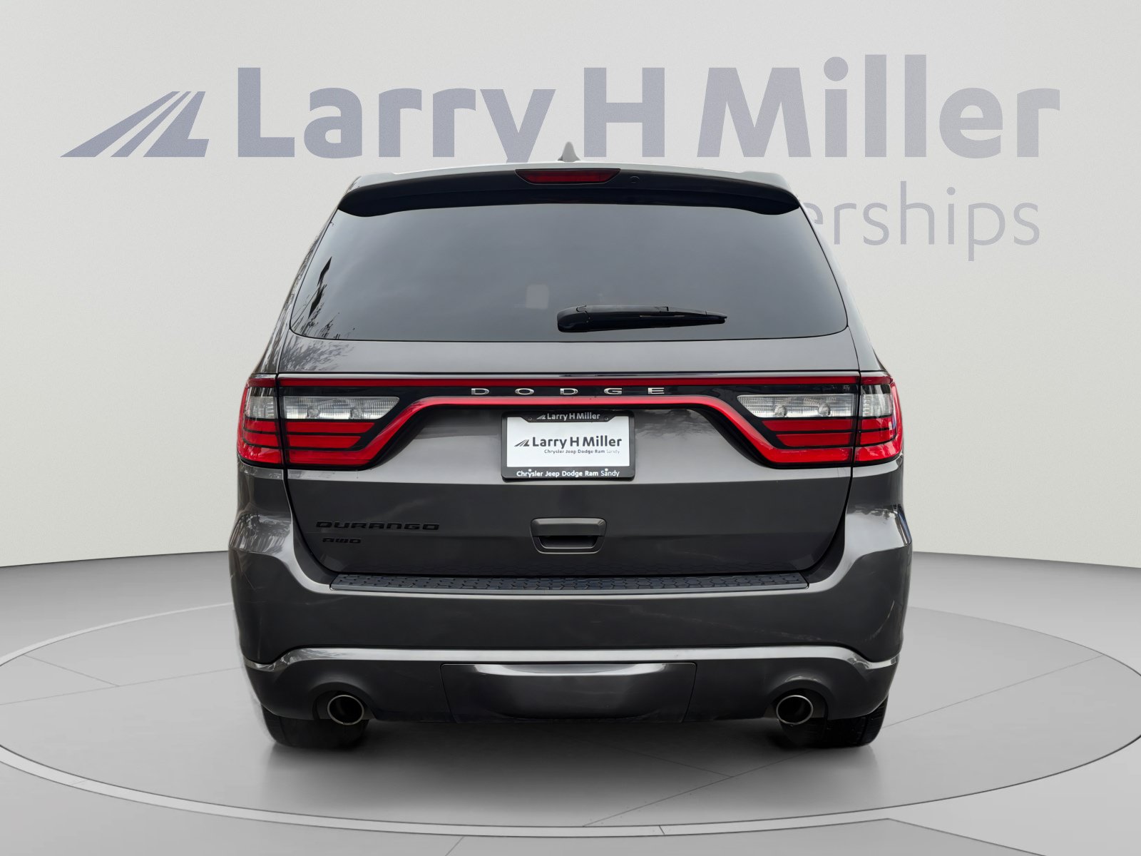 Used 2016 Dodge Durango SXT w/ Blacktop Package AWD/4WD image 4