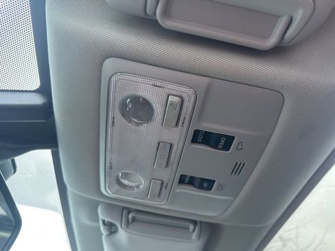 Used 2014 Toyota RAV4 Limited image 19