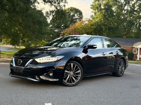 Used 2019 Nissan Maxima Platinum w/ Reserve Package FWD image 2