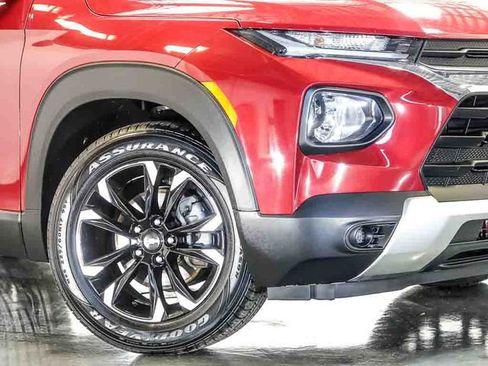Certified 2021 Chevrolet TrailBlazer LT w/ Convenience Package FWD image 4