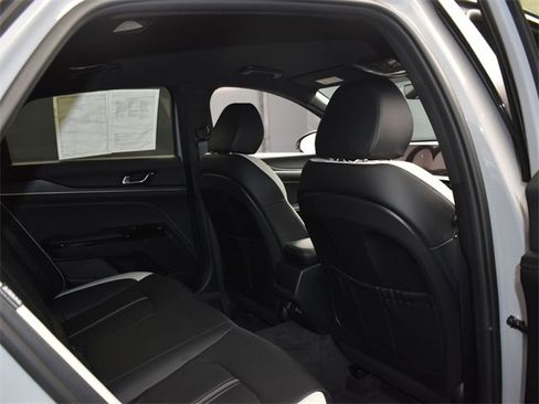 Certified 2025 Kia K5 GT-Line image 11