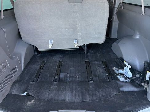 Used 2017 Chevrolet Express 3500 LS image 15