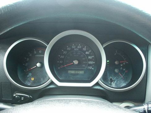 Used 2007 Toyota 4Runner SR5 AWD/4WD image 10