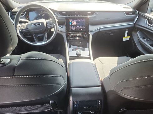 New 2025 Jeep Grand Cherokee L Laredo w/ Luxury Tech Group I image 11