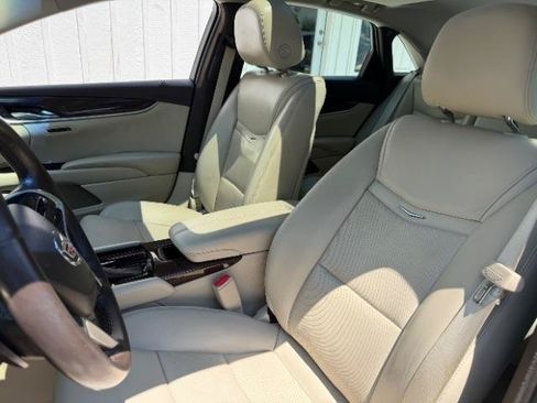 Used 2015 Cadillac XTS Luxury FWD image 12