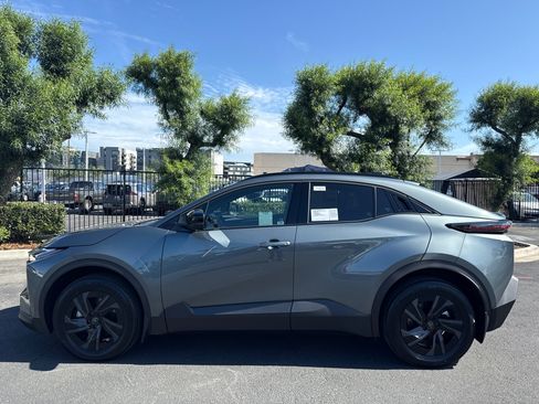 New 2026 Toyota C-HR AWD/4WD image 5