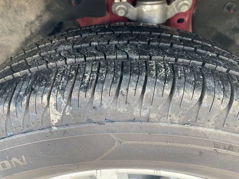 Certified 2022 Ford Explorer XLT w/ Equipment Group 202A image 10