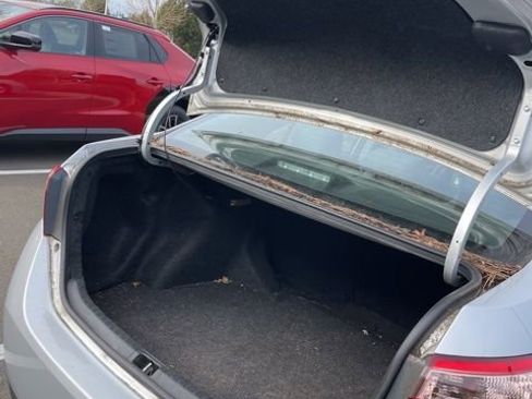 Used 2018 Toyota Corolla L image 7