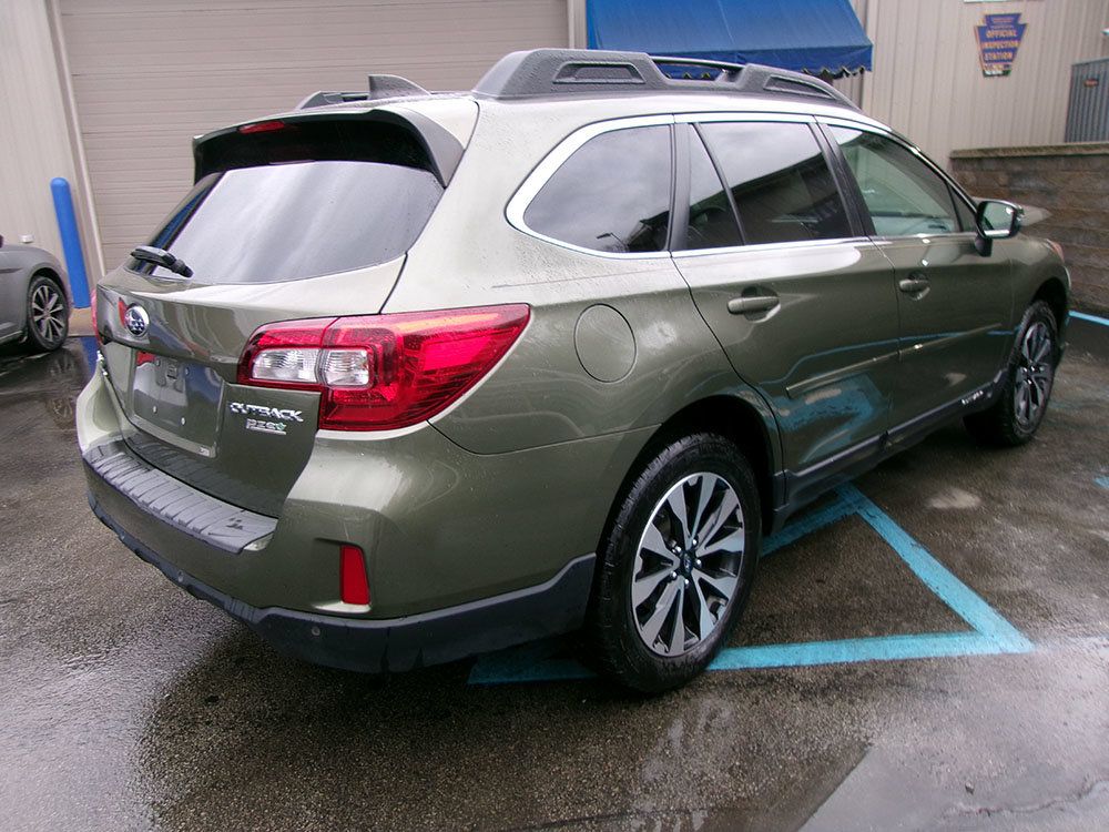 Used 2017 Subaru Outback 2.5i Limited AWD/4WD image 8