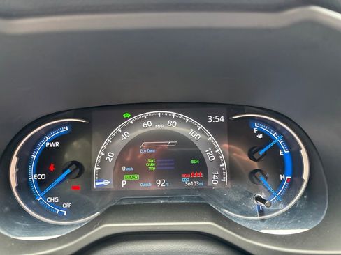 Used 2019 Toyota RAV4 XSE w/ XSE Weather Package AWD/4WD image 17