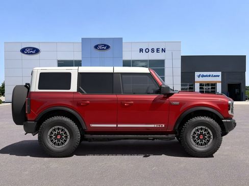 New 2026 Ford Bronco Outer Banks w/ Sasquatch Package AWD/4WD image 5