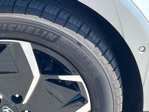 Used 2024 Hyundai Ioniq 5 Limited image 7