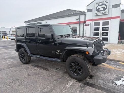 Used 2018 Jeep Wrangler Unlimited Sahara image 1