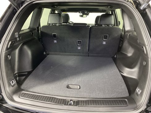 Used 2023 Jeep Grand Cherokee Altitude image 32