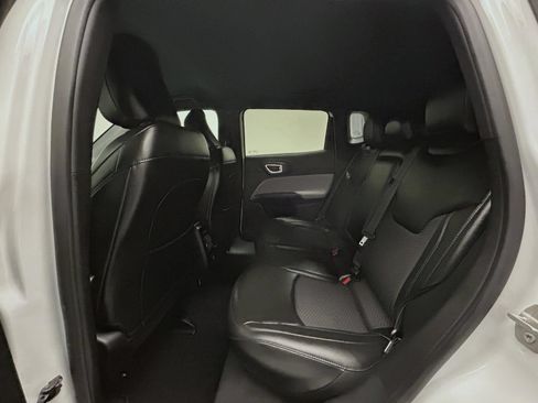 Used 2023 Jeep Compass Latitude w/ Mopar Graphics Package AWD/4WD image 19