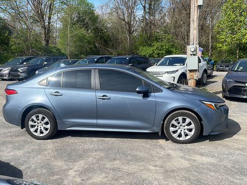 Certified 2024 Toyota Corolla LE AWD/4WD image 11