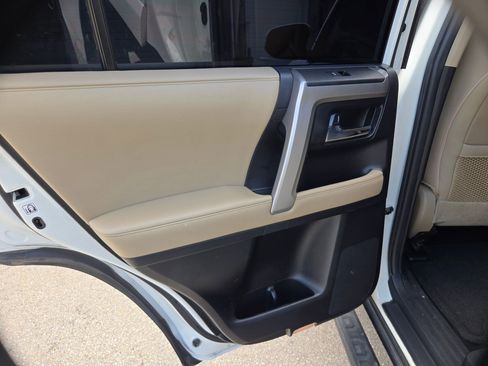 Used 2020 Toyota 4Runner SR5 Premium w/ Moonroof Package RWD image 14