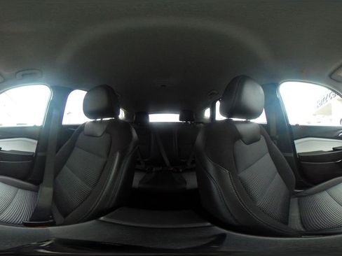 Used 2025 Chevrolet Trax LT image 42