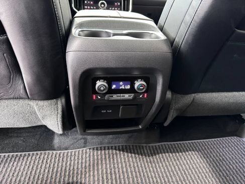 Certified 2026 GMC Acadia Denali Ultimate AWD/4WD image 31