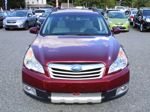 Used 2011 Subaru Outback 3.6R Limited w/ PWR Moonroof Pkg image 3