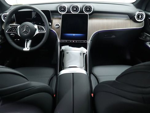 Certified 2025 Mercedes-Benz GLC 300 image 13