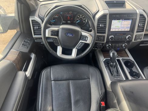 Used 2018 Ford F150 Lariat w/ Equipment Group 502A Luxury image 17