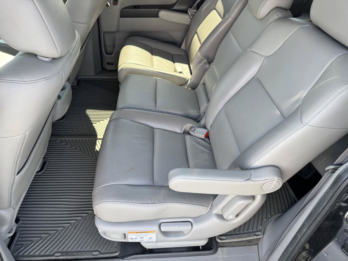 Used 2014 Honda Odyssey EX-L image 33