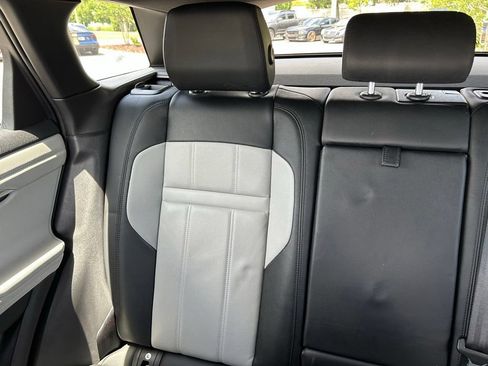 Used 2022 Land Rover Range Rover Evoque R-Dynamic SE AWD/4WD image 12