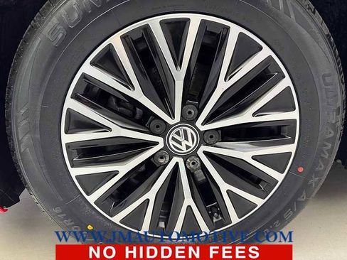 Used 2020 Volkswagen Jetta SE w/ SE Cold Weather Package FWD image 9
