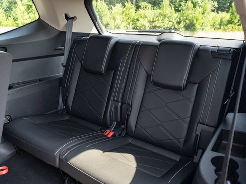 Used 2026 Volkswagen Atlas SE FWD image 19