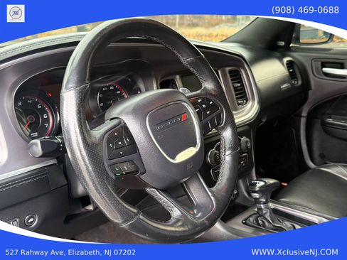 Used 2019 Dodge Charger SXT w/ Plus Group image 9