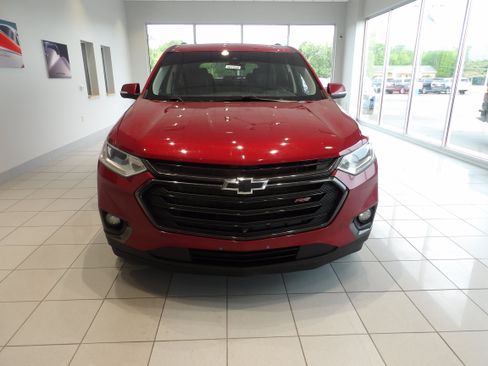 Used 2021 Chevrolet Traverse RS AWD/4WD image 2